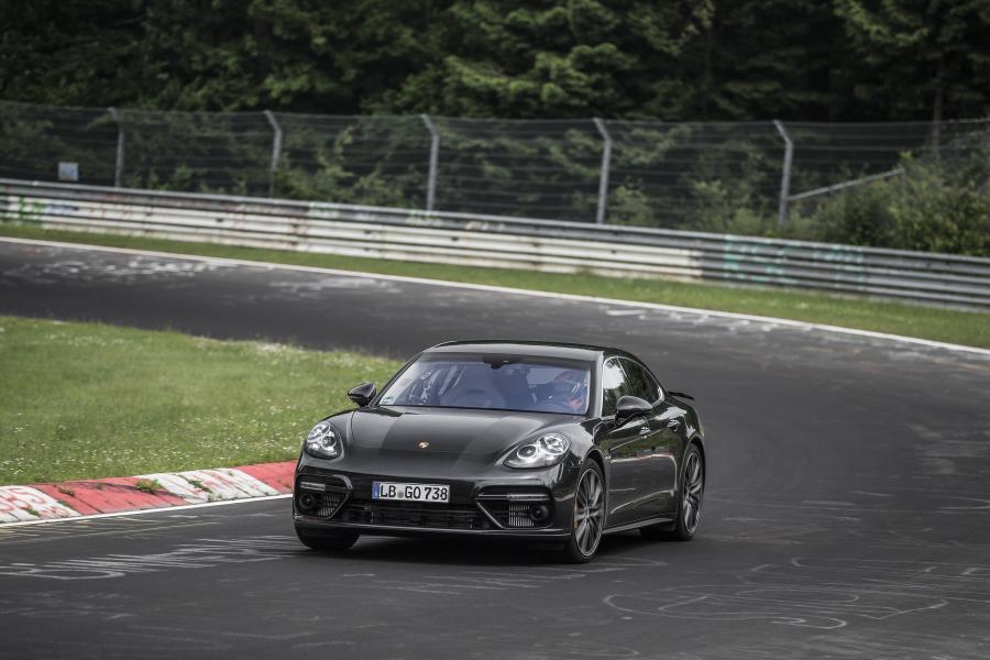  Porsche Panamera Turbo 2016 года  (фото 1 из 53)